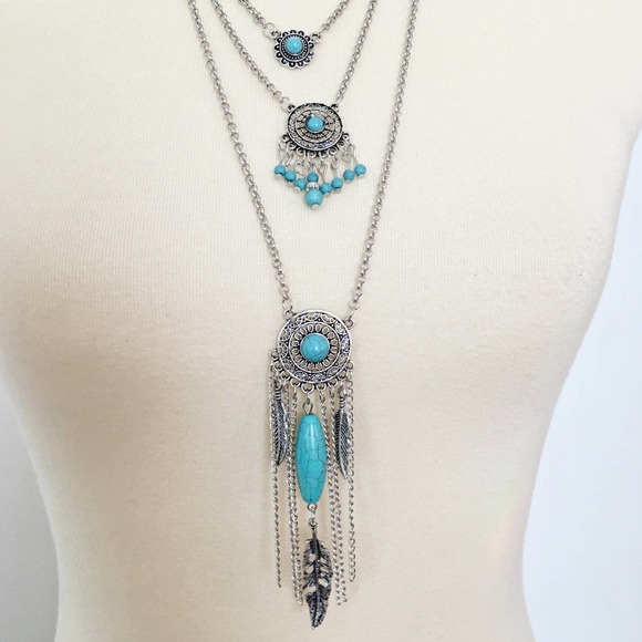 NWOT Layered multistrand boho silver and turquoise necklace - Picture 2 of 4